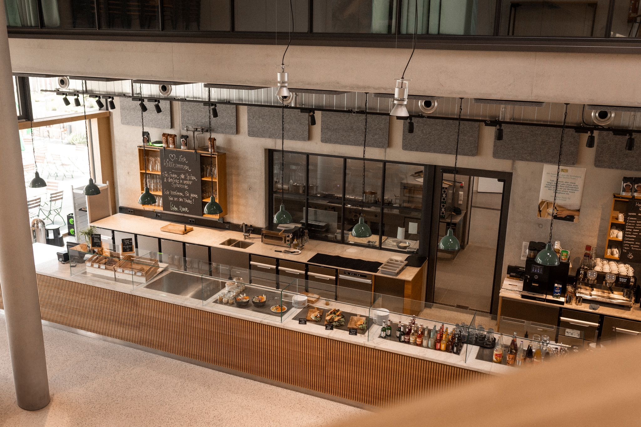 bb60c784-400e-40db-906c-6e2f182ec7ba